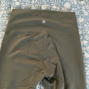 Lululemon wonder trains 23”